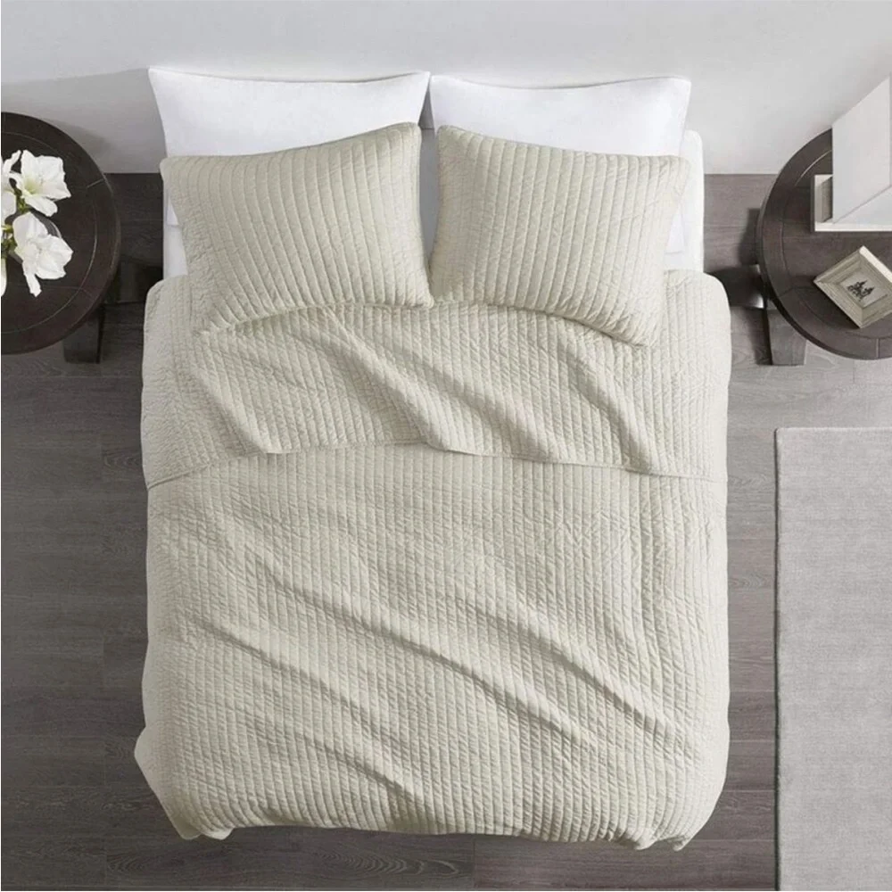 NWOT Madison Park -  2pc Twin/Twin Extra Long M Cream, with pillow case